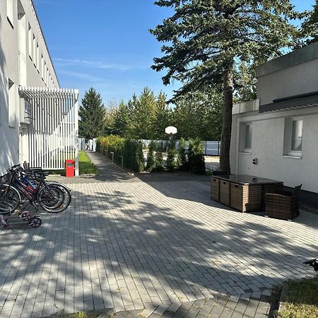 Apartment Entspannung & Netflix ไลป์ซิก ภายนอก รูปภาพ